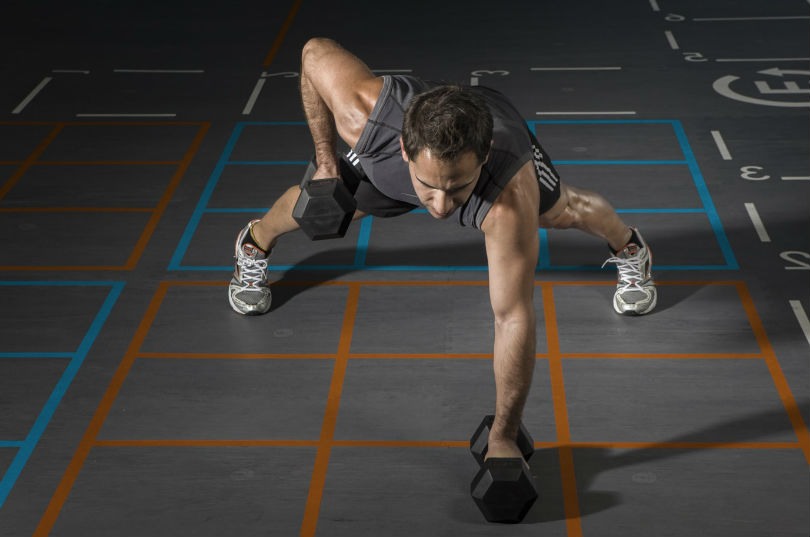 Porque la base de un gimnasio es el suelo