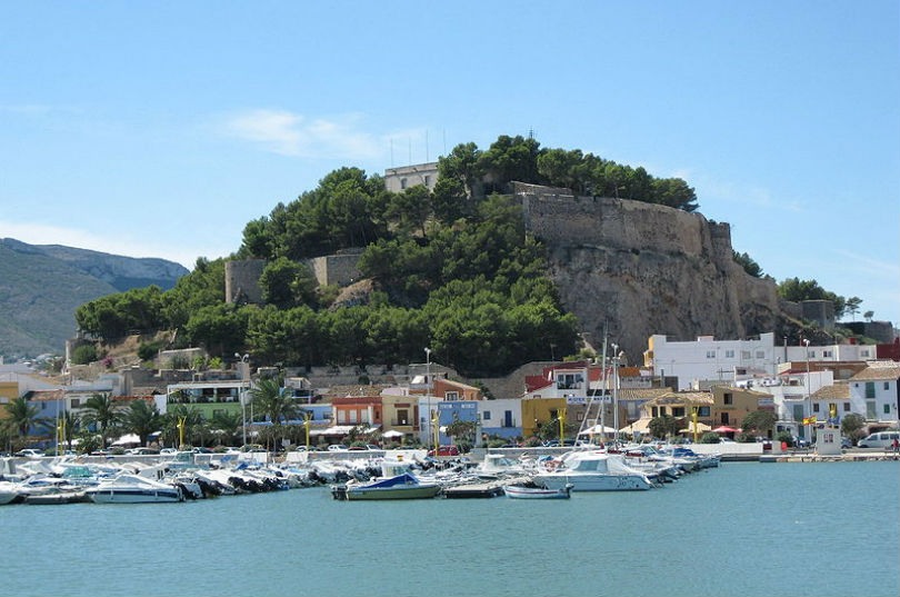 En Vacaciones el Mediterráneo la Costa Blanca y finalmente en Denia